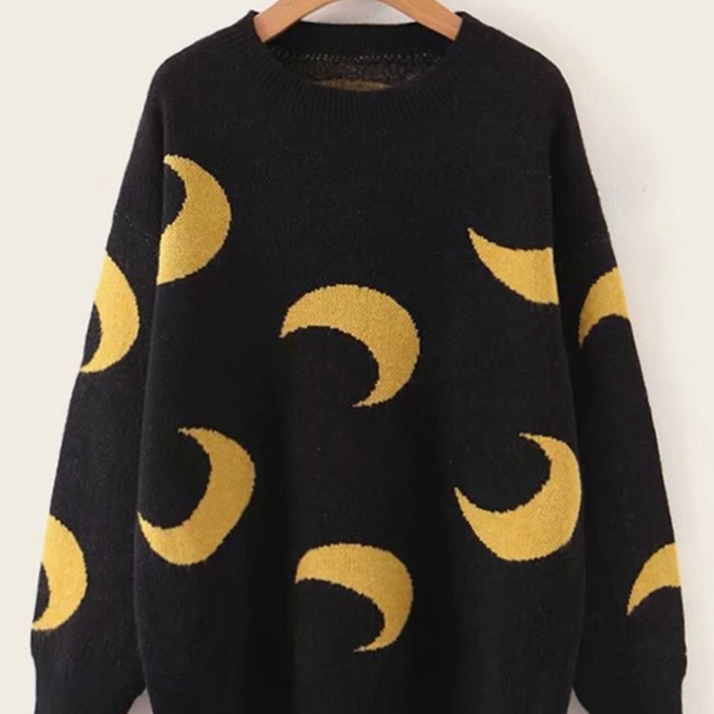 Moon sweater! 🌙